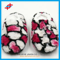 Winter Indoor printed plaid Warm Anti-slip Star Home Slipper for wholesale